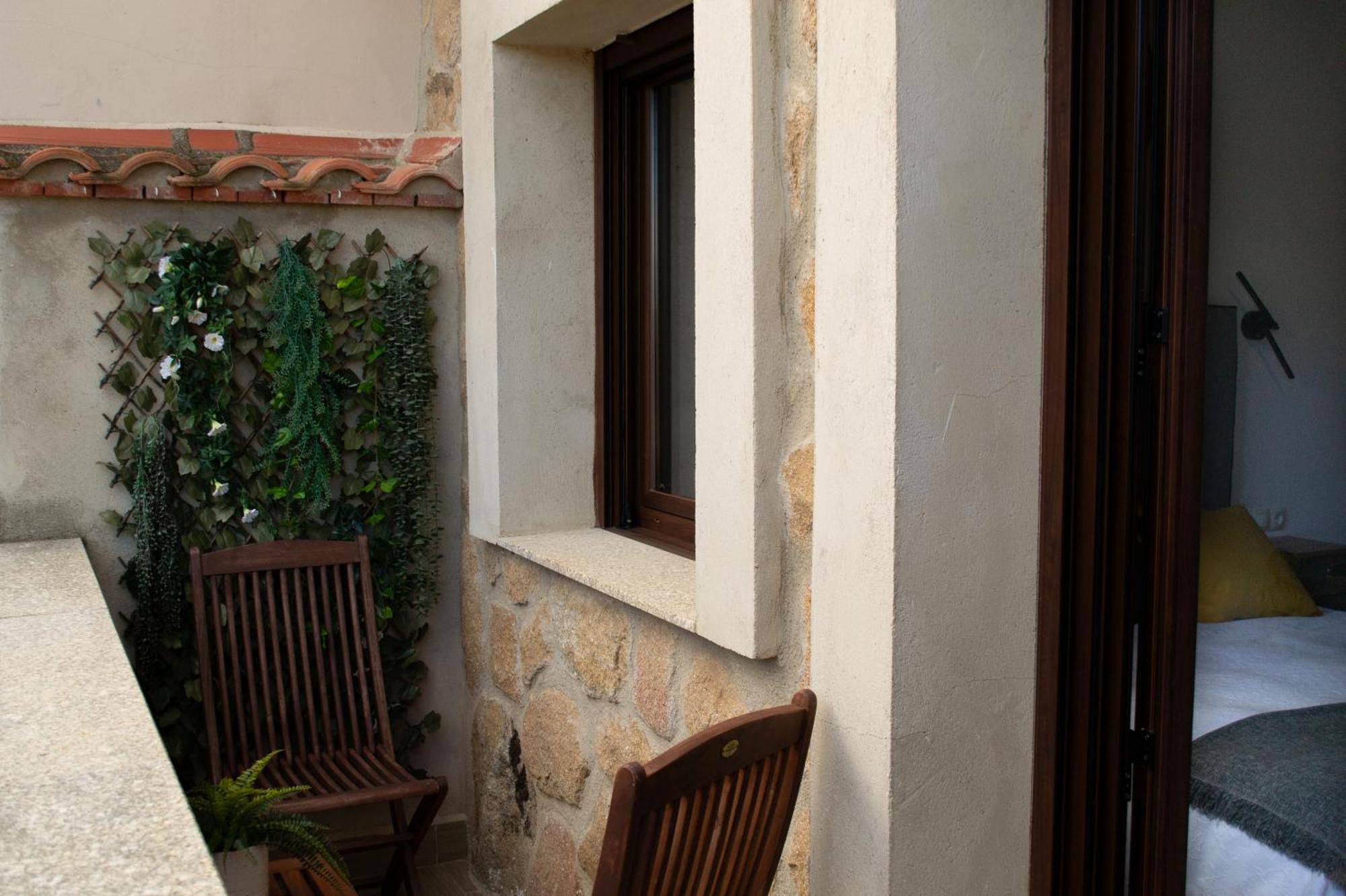 Casa Rural Dona Sol Montanchez Bagian luar foto